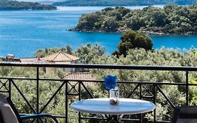 Spiros Sea View